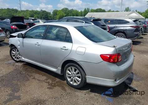 2010 Toyota Corolla S из США, поврежденный, VIN 2T1BU4EE6AC252531